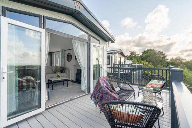 Treetop Lodge Bude 2.jpg