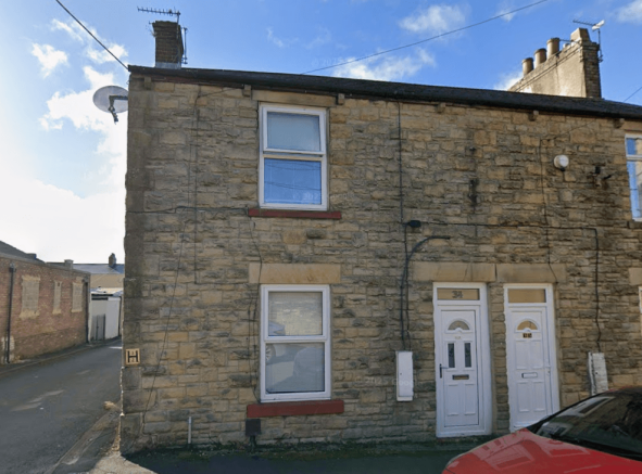 2 bed terraced house to rent Green Street, Conset