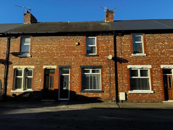 2 bed terraced house to rent Linden Road, Bishop 