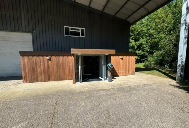 Front of offices unit 20.png