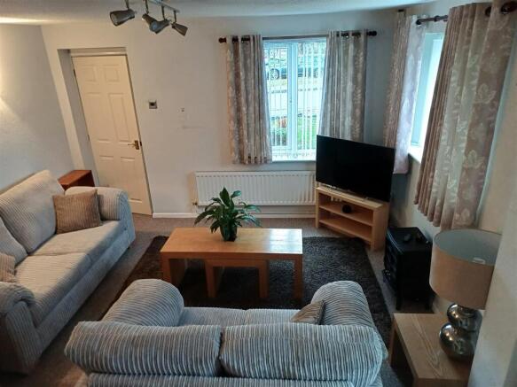 70 Grange Living room.jpg