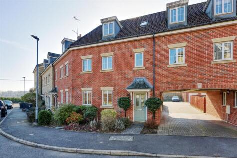 Bridge View, Oundle, PE8