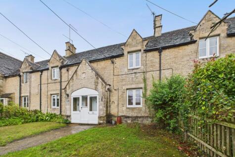 Gated Road, Lower Benefield, Northamptonshire, PE8