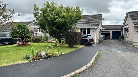 St Giles, Launceston