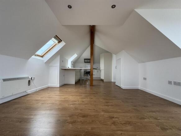 Kitchen / Living Room