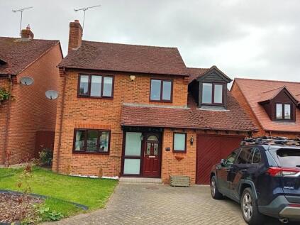The Hawthorns, Charvil, Reading, RG10