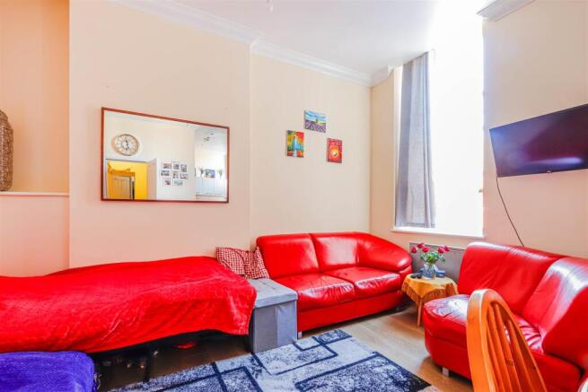 Windsor Court_-8.jpg