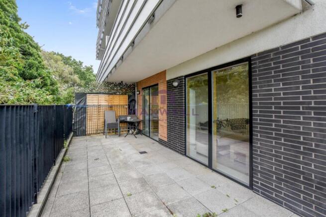 03-d13bGCMPL - 1 Permaine House - Terrace 2 -Origi