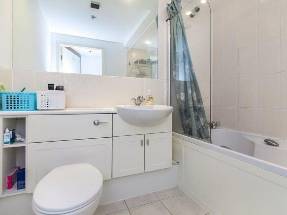 Bathroom.jpg