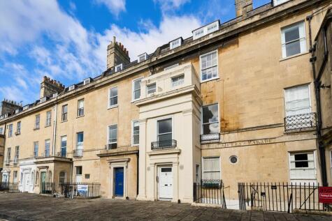 Queens Parade, Bath, BA1