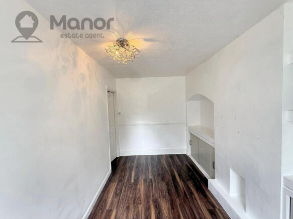 WhatsApp Image 2025-09-02 at 14.00.03 (2)