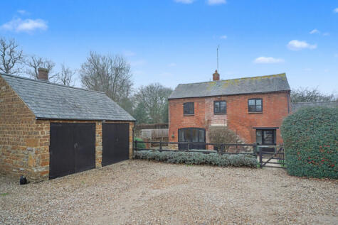 Daisy Cottage Upper Heyford, Northampton NN7 3HW