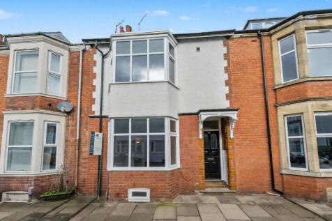 King Edward Road, Abington Northampton, NN1 5LY