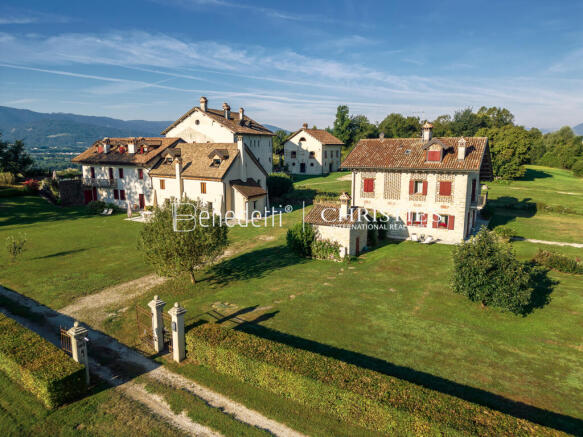 2a7981a0-ef43-4755-ae5f-215e325c8266_original