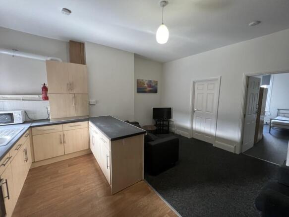 271a Ecclesall open plan lounge x2.jpg