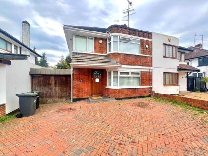 Manton Drive, Luton, Bedfordshire