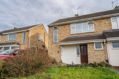 Saville Close, Hinckley, Leicestershire, LE10