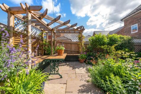 Slingsby Drive, Fernwood, NG24