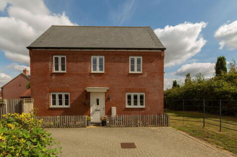 Braid End, Buckingham, MK18 7RE