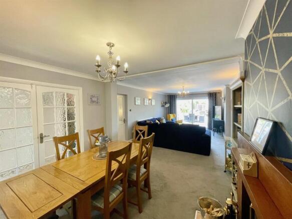 Dining Room 2.jpg