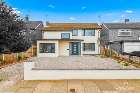 Maplin Way, Southend-on-sea, SS1 3