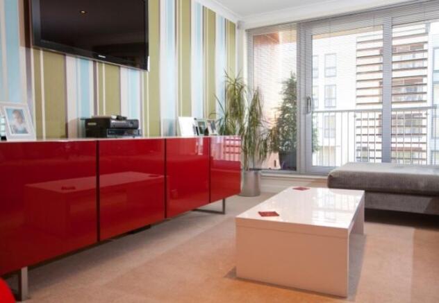 lounge (Small)