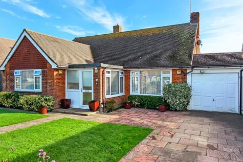 Parry Drive, Rustington, BN16