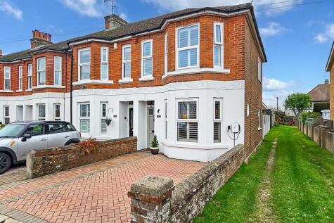 Manor Road, East Preston, BN16