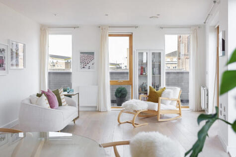 16 Wharf Lane, London, E14