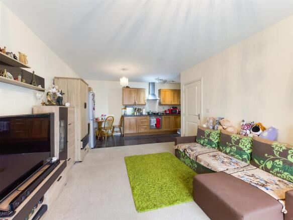 24 Sutton Terrace (3).jpg