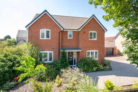 Topham Gardens, Arlesey, SG15 6AP
