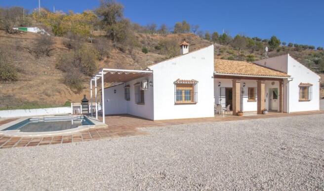 COL2530CH-Pool-Patio