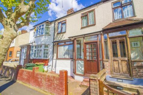 Gainsborough Avenue, Manor Park, E12