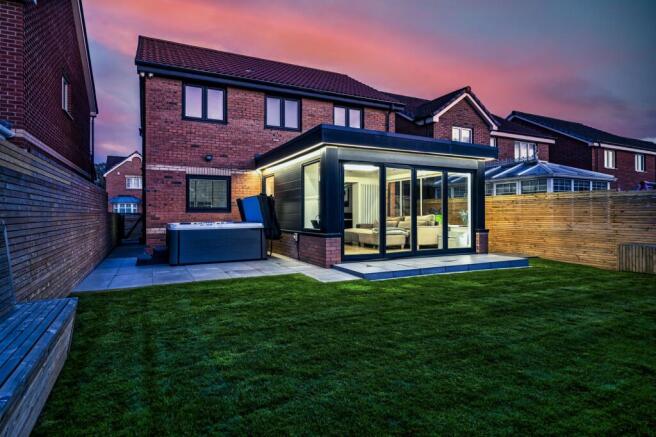 Rear External Twilight