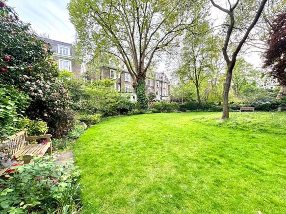 Private gardens 