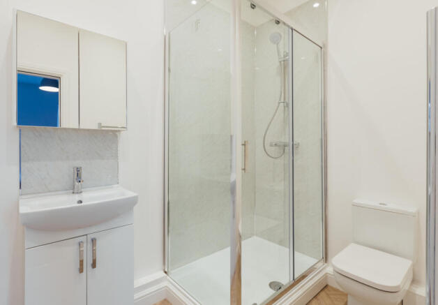 En-suite 1