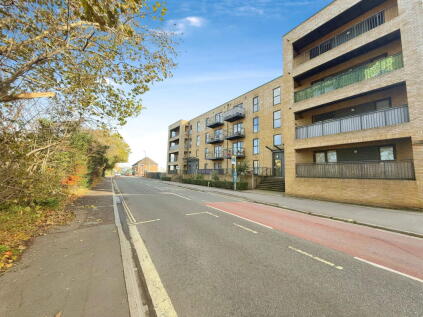 Albert Road North, Southampton, SO14 5BU