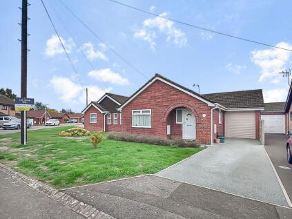 Loriners Close, Quedgeley, Gloucester, GL2 4SX