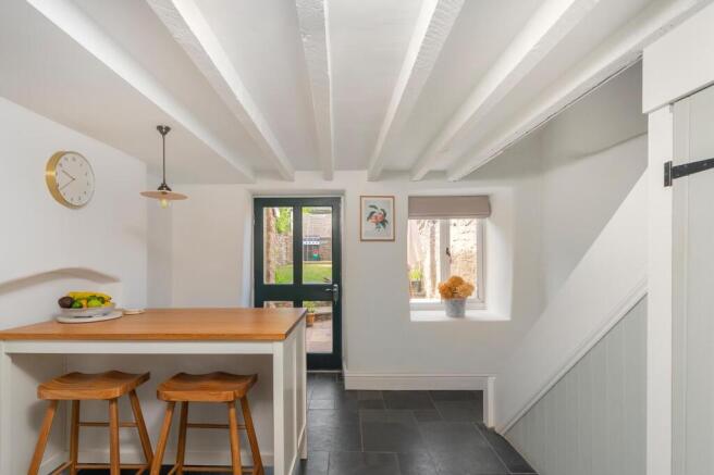 1B0R8WE - Breakfast Room C.jpg