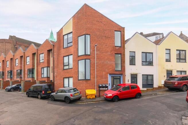 A11B1RTN - External C.jpg