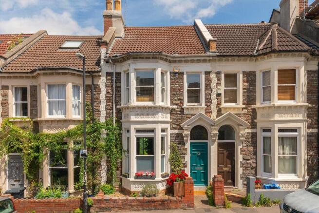 0W5AMR - External C.jpg