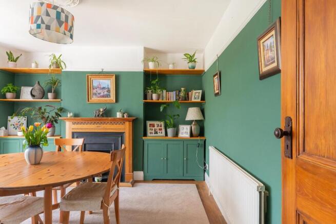 1H0V8HE - Dining Room D.jpg