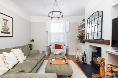 Merrywood Road, Southville