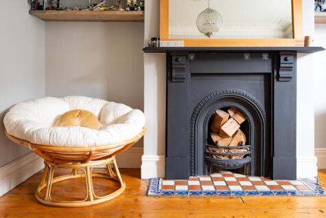 Greville Road, Southville