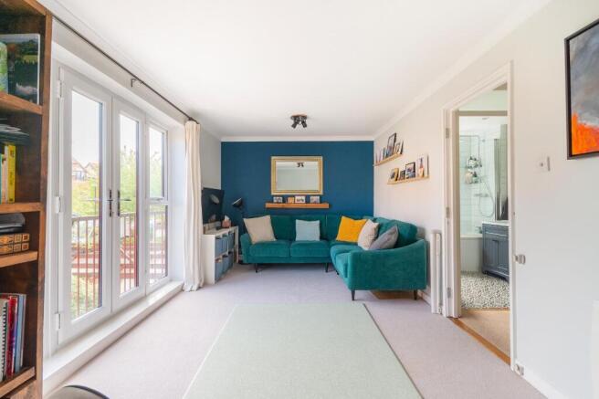 4W0CSI - Sitting Room C.jpg
