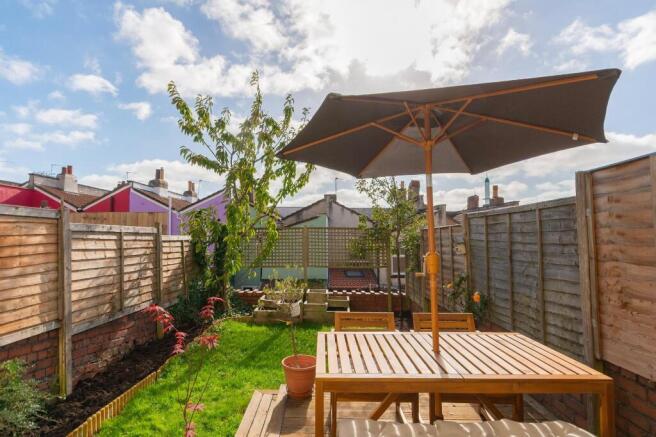 G4F8WSTN - External K.jpg