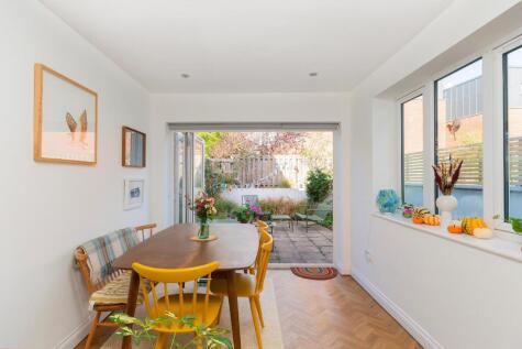 Raleigh Road, Southville