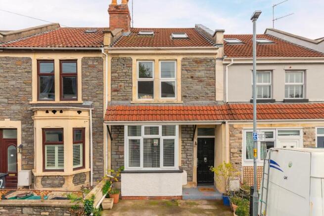 0W1SSE - External B.jpg