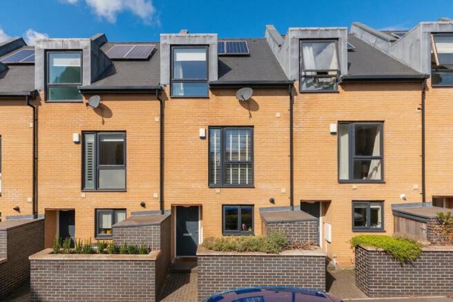 0S7FRBR - External G.jpg