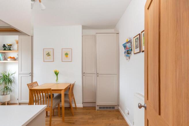 5W0SBTN - Kitchen Diner F.jpg